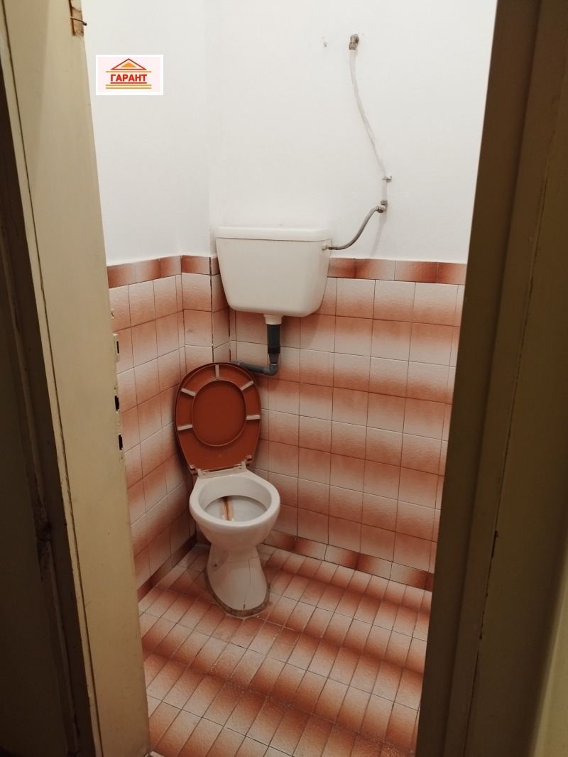Продаја  3 спаваће собе Плевен , Идеален центар , 142 м2 | 28348572 - слика [13]
