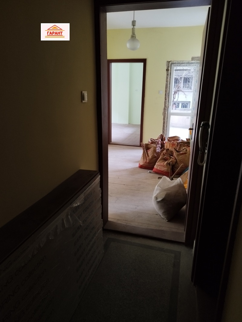 Продаја  3 спаваће собе Плевен , Идеален центар , 142 м2 | 28348572 - слика [11]