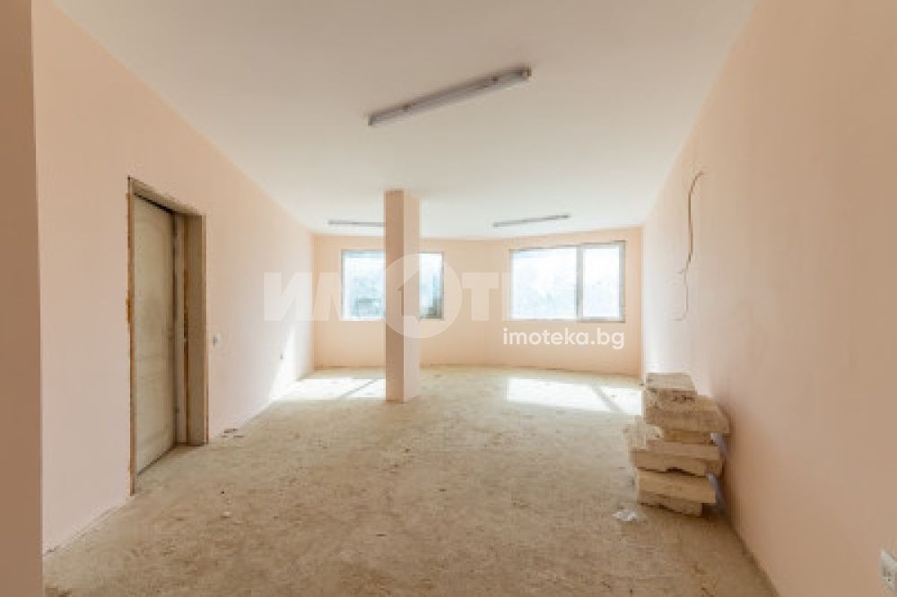 Продава ОФИС, гр. Варна, Левски 1, снимка 2 - Офиси - 52659269