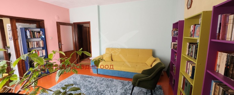 Продава ЕТАЖ ОТ КЪЩА в град Пловдив, Младежки Хълм - 212 кв.м / 295 000 € » 576 969.85 лв., ЕКС НВД ПЛОВДИВ ООД