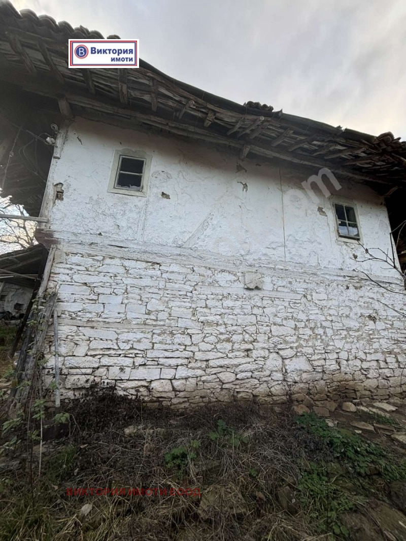 Продава КЪЩА в област Велико Търново, с. Пчелище - 80 кв.м / 65 000 € » 127 128.95 лв., ВИКТОРИЯ ИМОТИ ЕООД