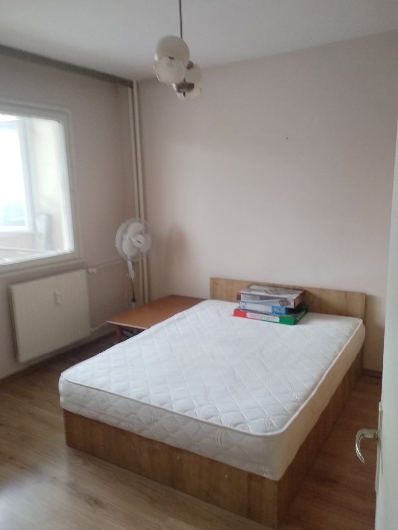 De vânzare  1 dormitor Sofia , Nadejda 1 , 68 mp | 99739431 - imagine [2]