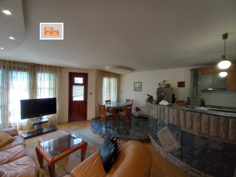 Til salgs  2 soverom Burgas , Vazrasjdane , 97 kvm | 40909968 - bilde [3]