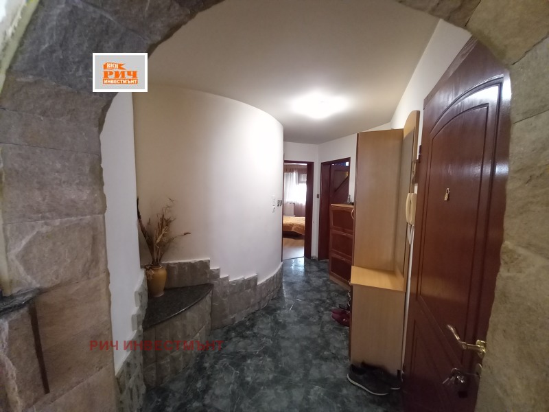 Til salgs  2 soverom Burgas , Vazrasjdane , 97 kvm | 40909968 - bilde [4]