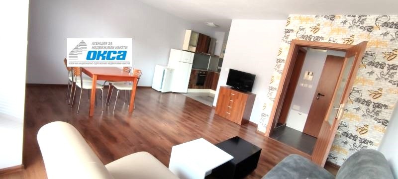 À venda  Mais de 3 quartos Pleven , Idealen centar , 120 m² | 76664132