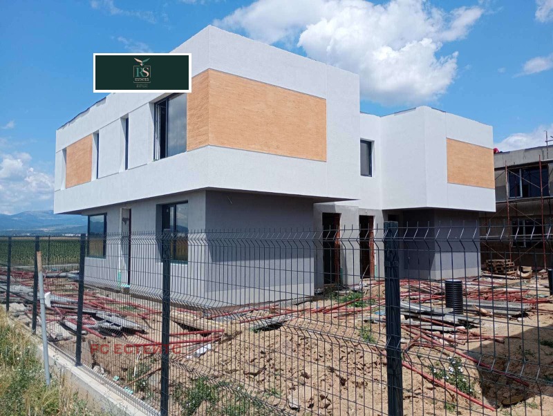 Продава  Къща област София , гр. Елин Пелин , 162 кв.м | 20614702