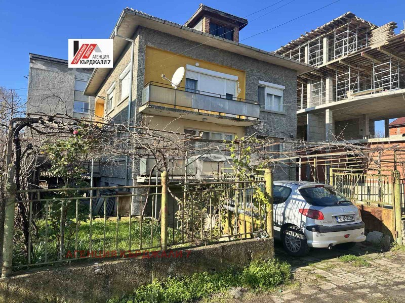 Продава КЪЩА, гр. Кърджали, Студен кладенец, снимка 2 - Къщи - 52910212