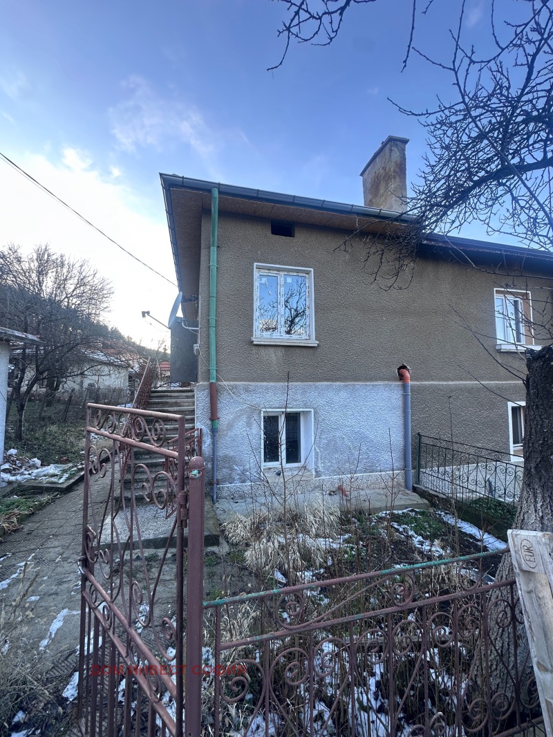 Продава КЪЩА, гр. Перник, Калкас, снимка 2 - Къщи - 53132378