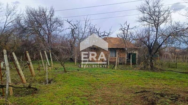 Продава КЪЩА, гр. Търговище, Вилна зона