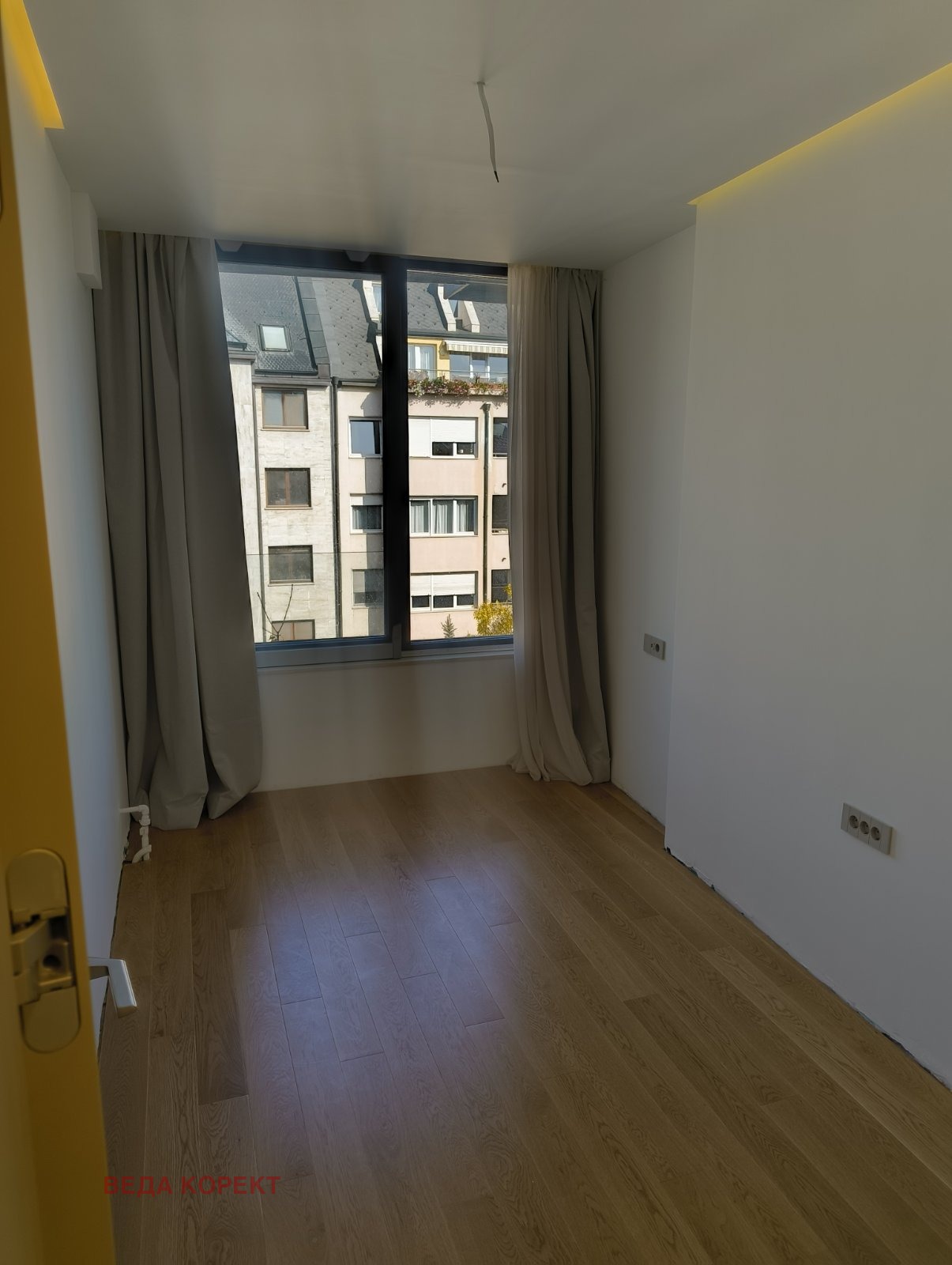 Продава 3-СТАЕН, гр. София, Докторски паметник, снимка 4 - Апартаменти - 54536131