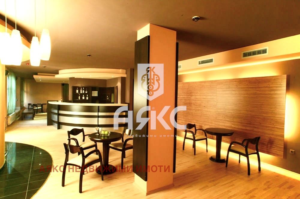 Продава ОФИС, гр. София, Витоша, снимка 2 - Офиси - 51428977