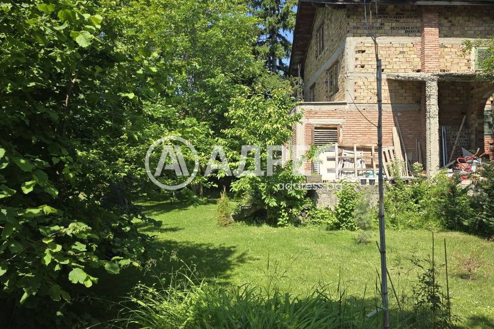 Продава ЕТАЖ ОТ КЪЩА, гр. София, гр. Банкя, снимка 3 - Етаж от къща - 54590238