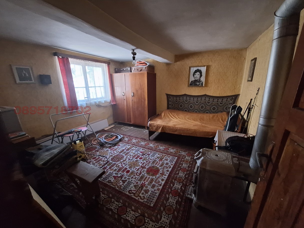 Продава КЪЩА, гр. Радомир, област Перник, снимка 13 - Къщи - 53815056