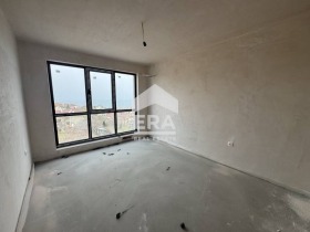 2 bedroom Briz, Varna 9