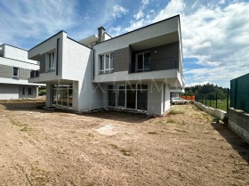 Casa m-t Detsci grad, Sofia 1