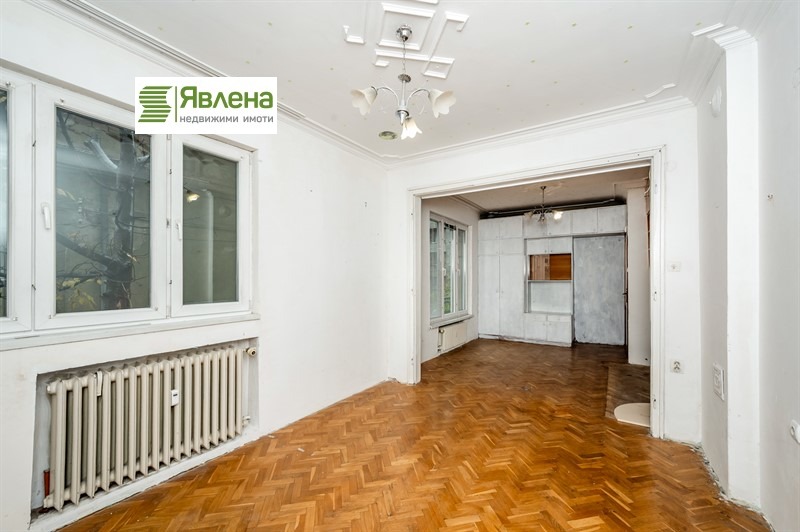 Продава 3-СТАЕН, гр. София, Медицинска академия, снимка 2 - Апартаменти - 52489772