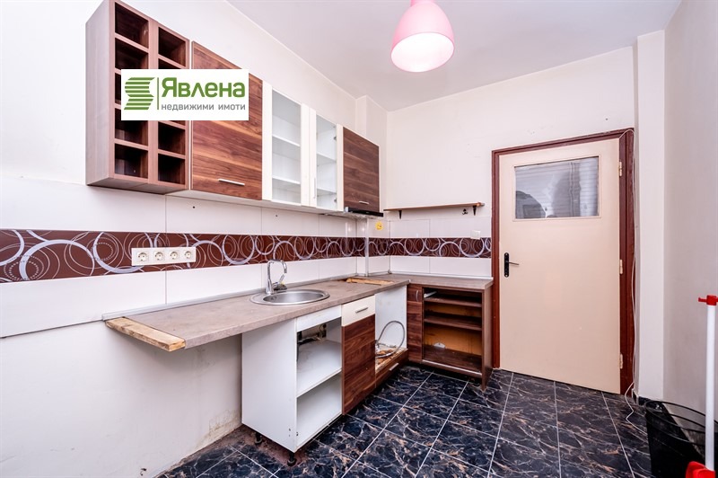 Продава 3-СТАЕН, гр. София, Медицинска академия, снимка 8 - Апартаменти - 52489772