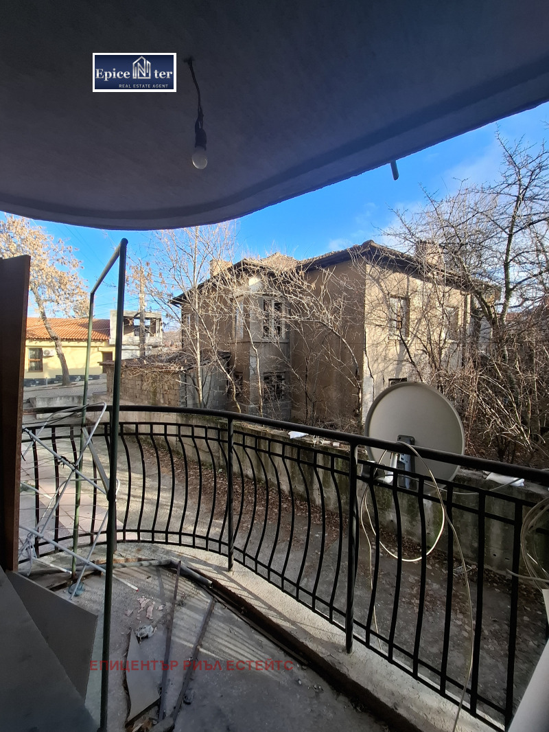 Продава 3-СТАЕН, гр. Перник, Център, снимка 12 - Апартаменти - 53019555