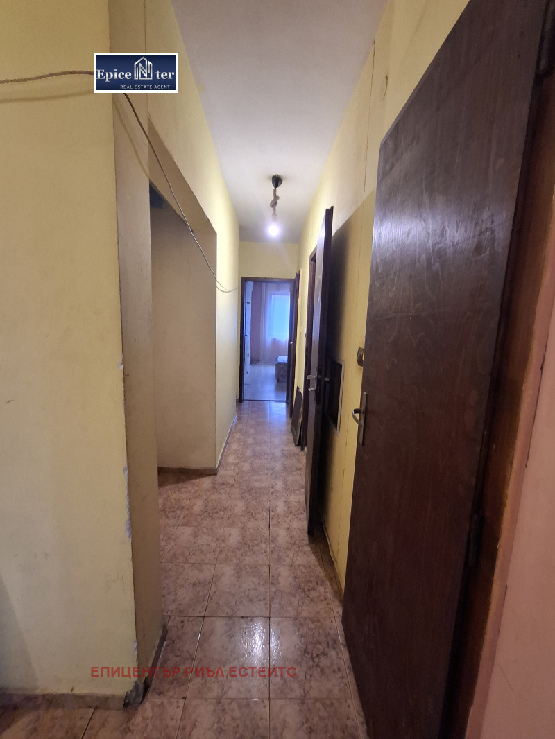 Продава 3-СТАЕН, гр. Перник, Център, снимка 5 - Апартаменти - 53019555