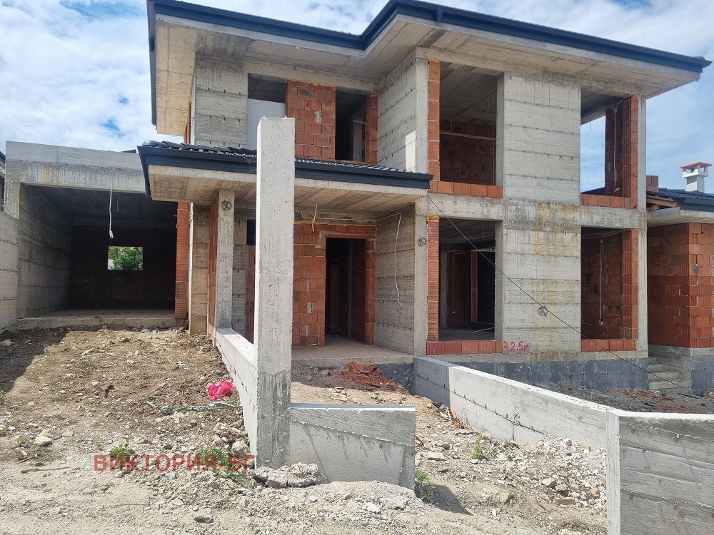 Продава КЪЩА, с. Белащица, област Пловдив, снимка 2 - Къщи - 54561809