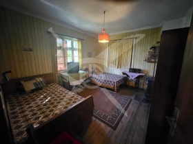 Продажба на имоти в с. Черница, област Бургас - изображение 2 