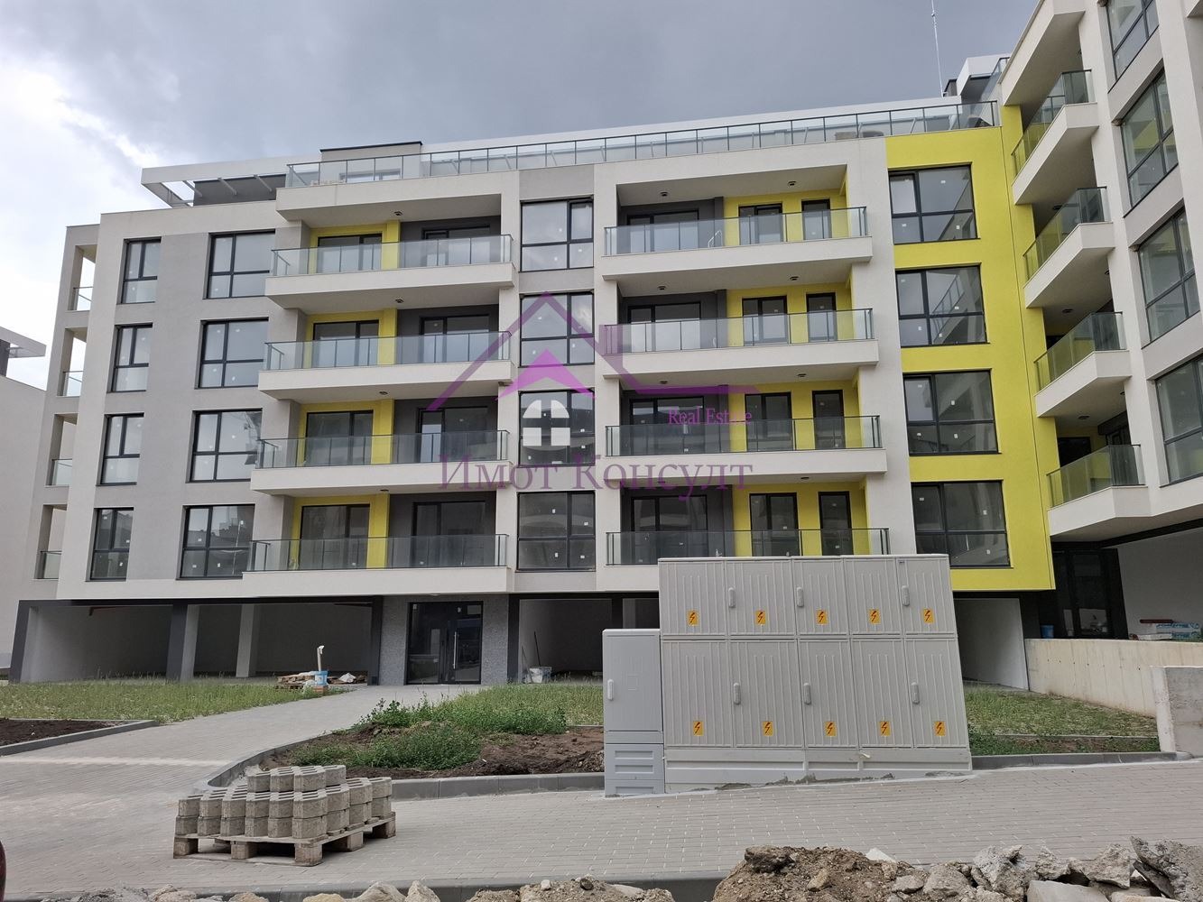 Продава 3-СТАЕН, гр. Варна, м-т Ментешето