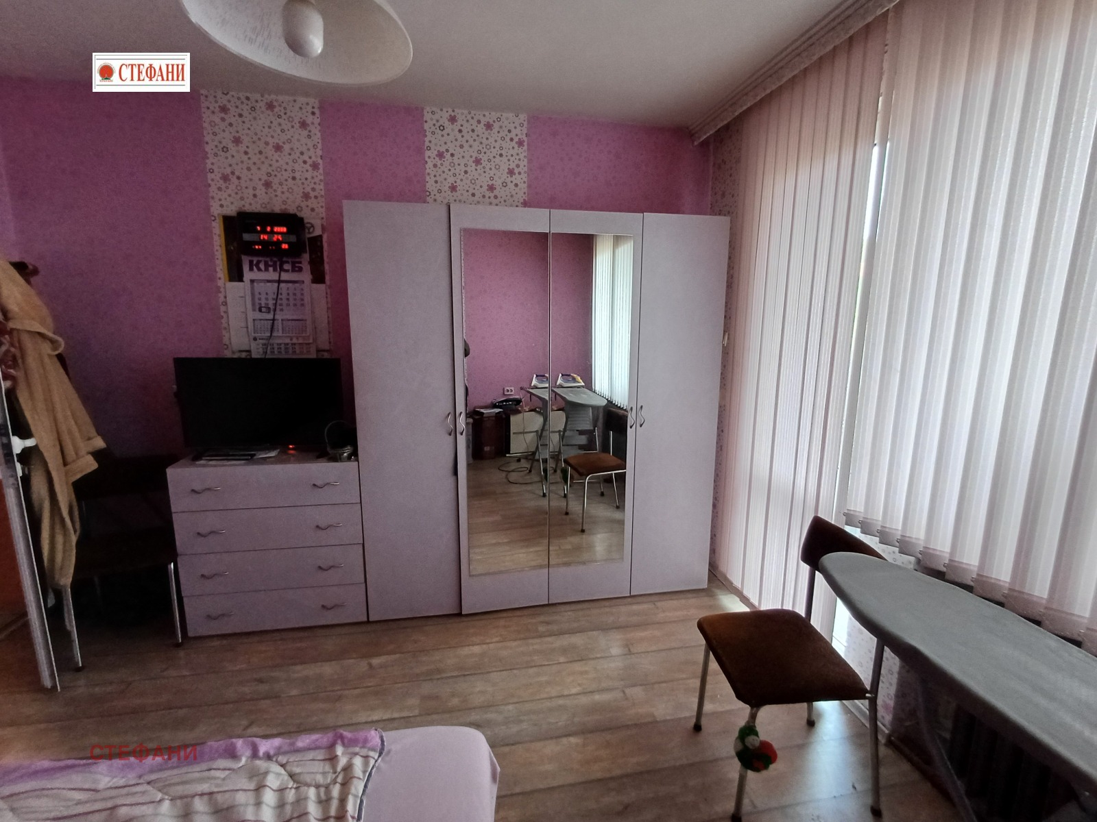 Продава ЕТАЖ ОТ КЪЩА, гр. Русе, Родина 2, снимка 2 - Етаж от къща - 47548131