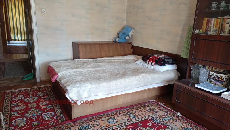 Продава  3-стаен град Русе , Център , 90 кв.м | 99495299 - изображение [2]