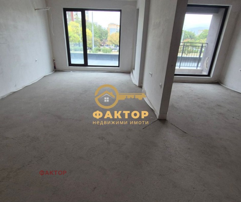 Te koop  3 slaapkamers Plovdiv , Trakija , 185 m² | 48307365
