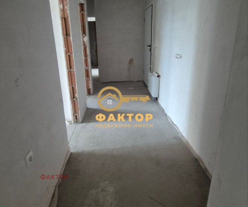 Te koop  3 slaapkamers Plovdiv , Trakija , 185 m² | 48307365 - afbeelding [5]