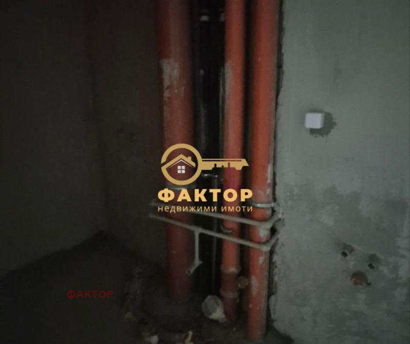 Te koop  3 slaapkamers Plovdiv , Trakija , 185 m² | 48307365 - afbeelding [8]