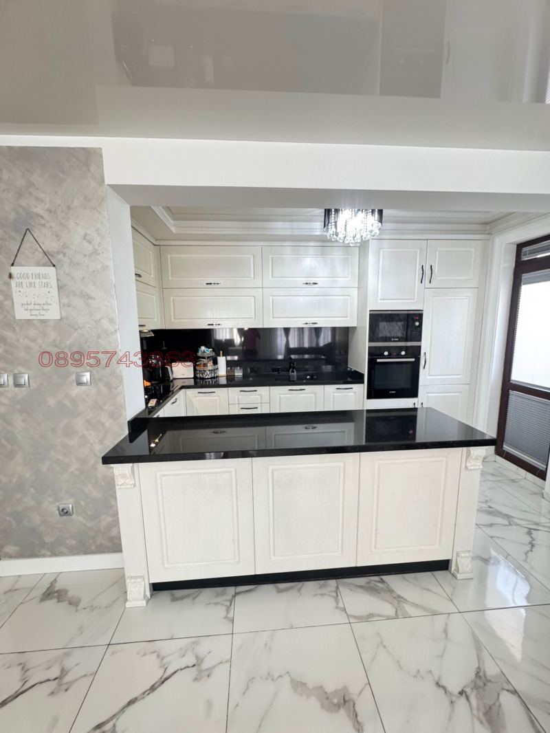 Eladó  3+ hálószoba Plovdiv , Ostromila , 179 négyzetméter | 25980758