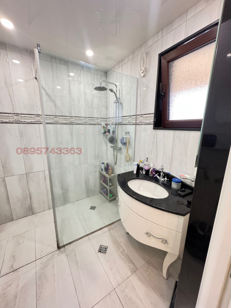 Eladó  3+ hálószoba Plovdiv , Ostromila , 179 négyzetméter | 25980758 - kép [13]
