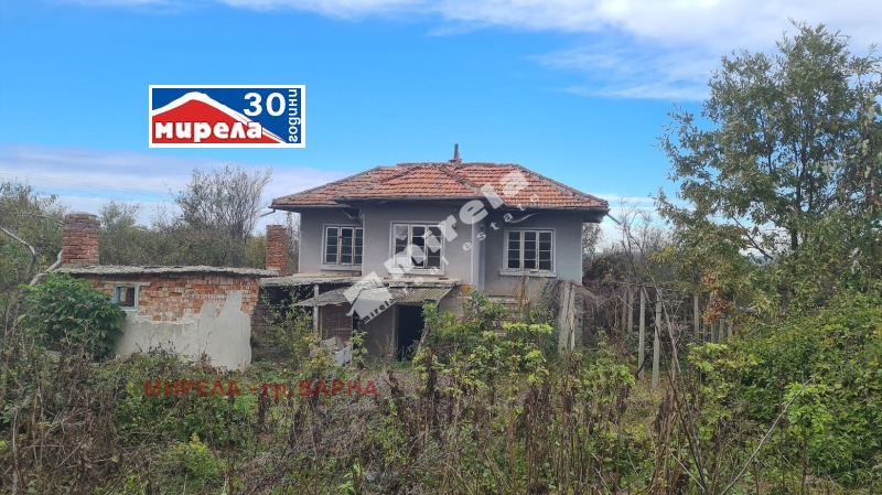 Продава КЪЩА, с. Бързица, област Варна, снимка 3 - Къщи - 52928207