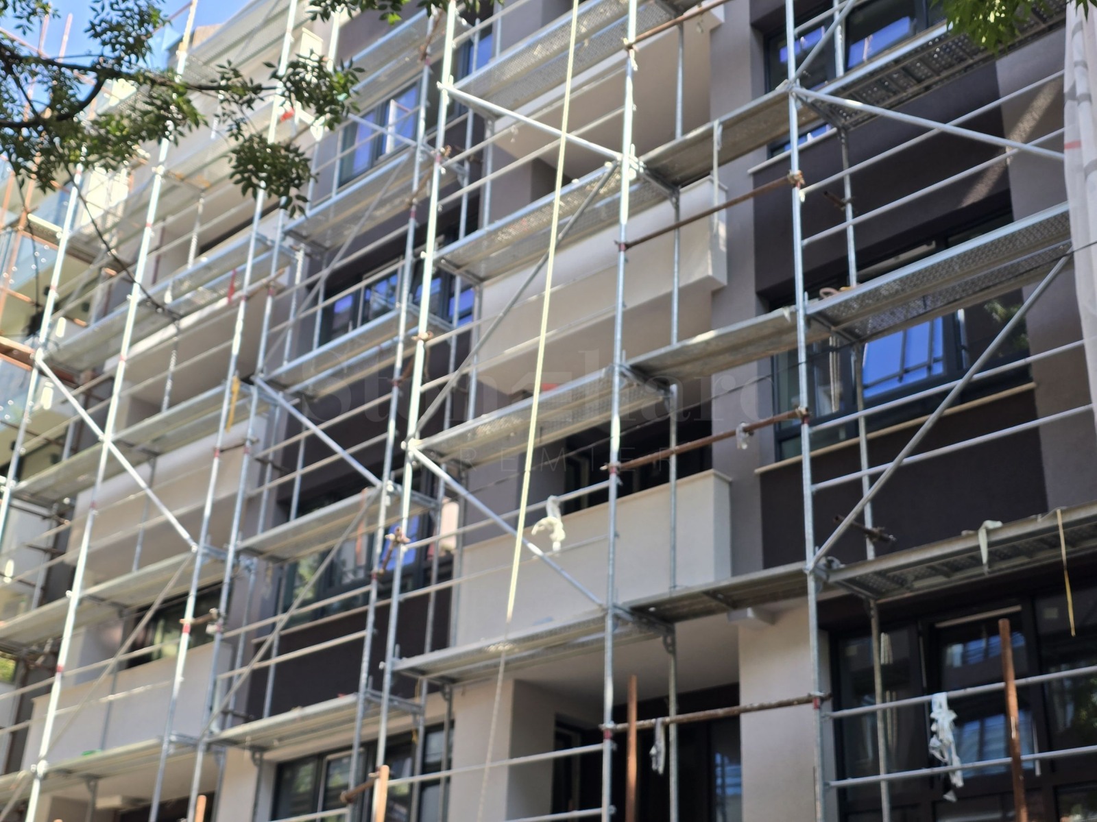 Продава МНОГОСТАЕН, гр. София, Банишора, снимка 2 - Апартаменти - 55578694