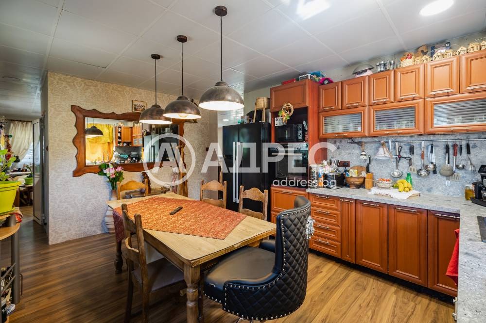 Продава КЪЩА, гр. Варна, м-т Боровец - юг, снимка 2 - Къщи - 55129814