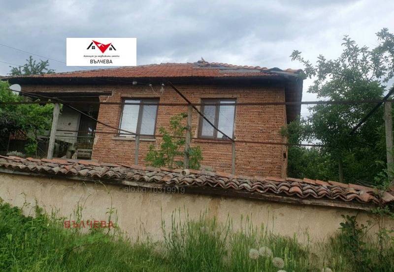 Продава КЪЩА, с. Кръстевич, област Пловдив