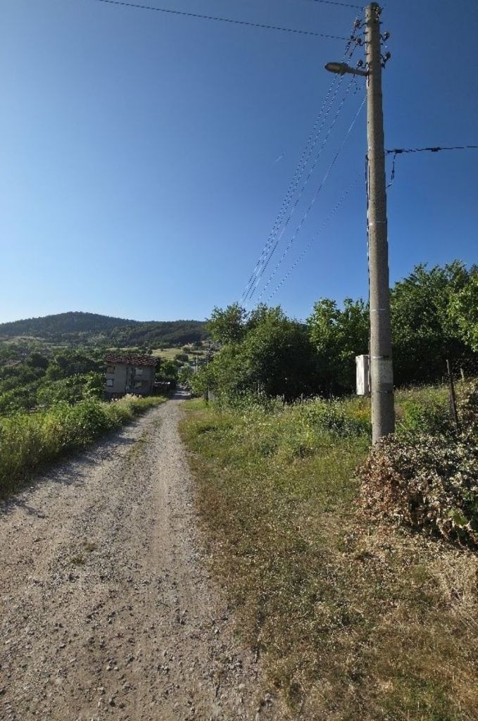 Продава ПАРЦЕЛ, с. Люлин, област Перник, снимка 2 - Парцели - 56545045
