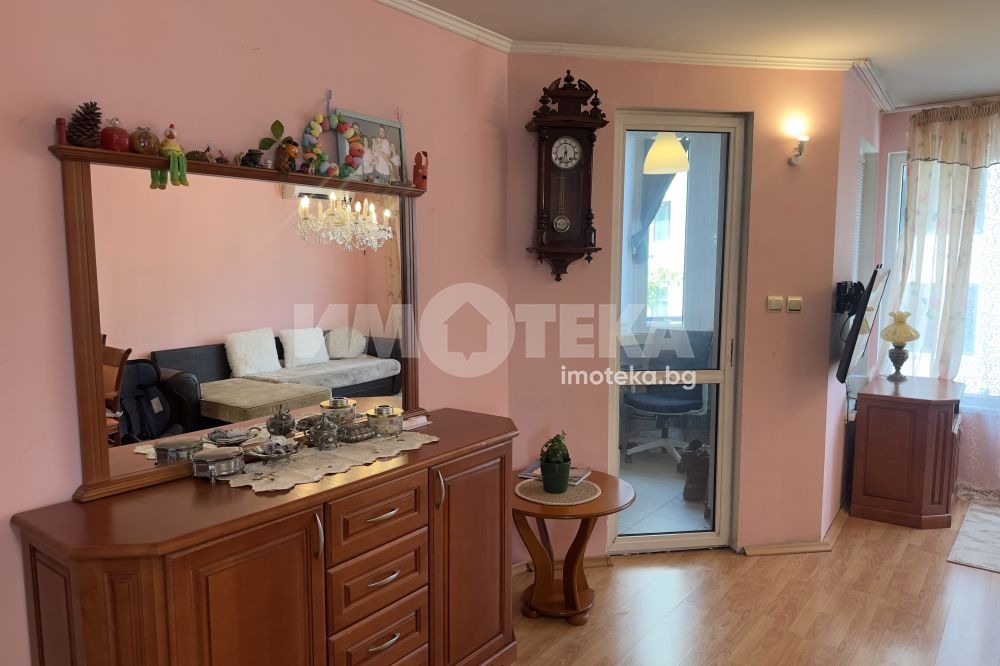 Продава 3-СТАЕН, гр. София, Стрелбище, снимка 2 - Апартаменти - 54217799