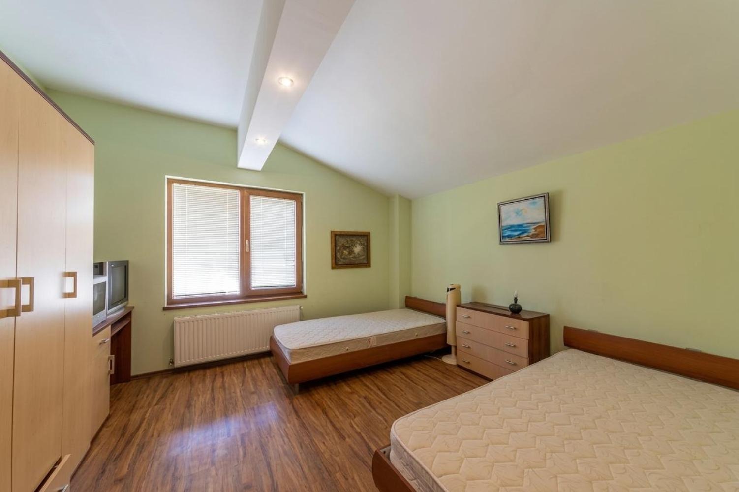 Продава КЪЩА, с. Болярци, област Варна, снимка 7 - Къщи - 54632616