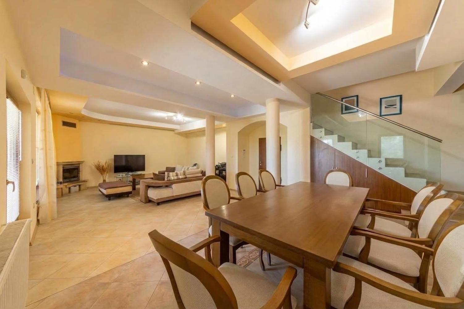 Продава КЪЩА, с. Болярци, област Варна, снимка 2 - Къщи - 54632616
