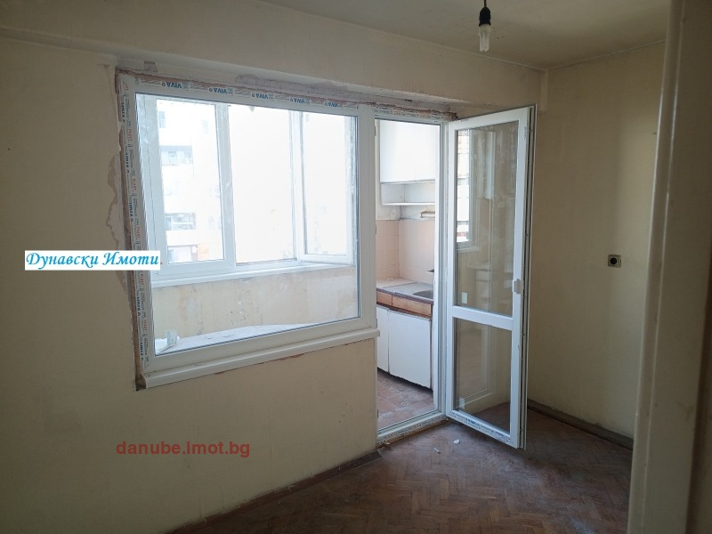 Продава  2-стаен град Русе , Чародейка - Север , 64 кв.м | 14832016