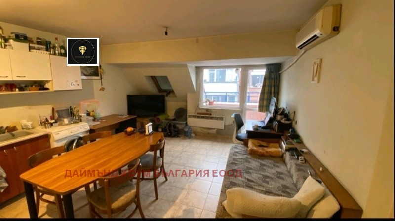 À venda  2 quartos Plovdiv , Maracha , 84 m² | 85803644