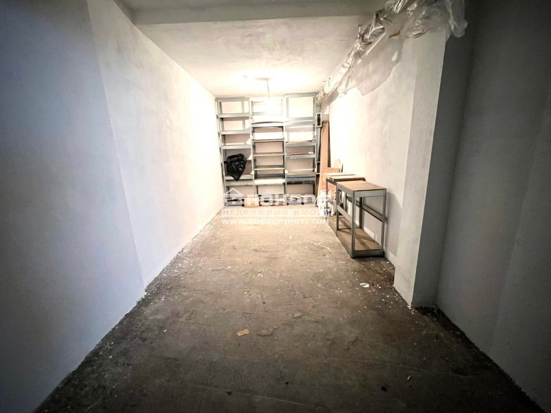 Продава  3-стаен град Пловдив , Христо Смирненски , 97 кв.м | 13296224 - изображение [15]
