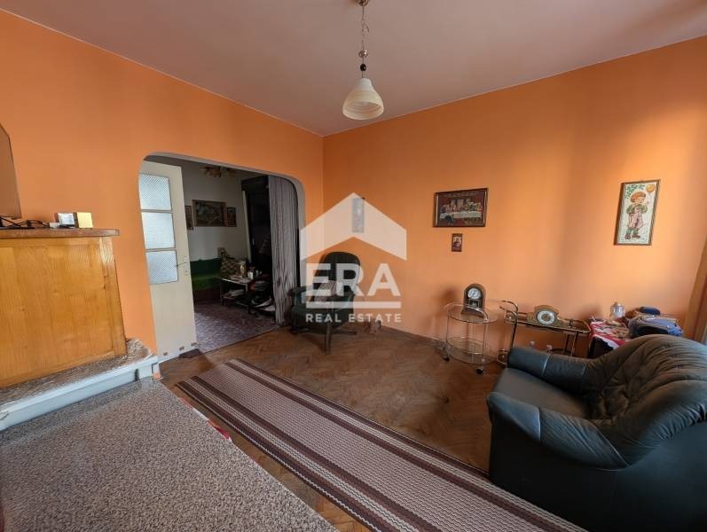 Продава 3-СТАЕН, гр. Шумен, Военно училище