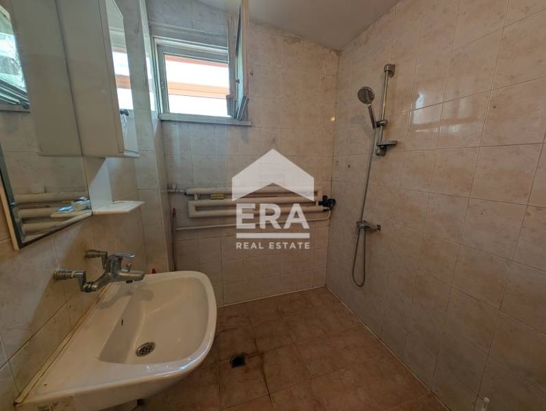 Продава 3-СТАЕН, гр. Шумен, Военно училище, снимка 7 - Апартаменти - 53032888