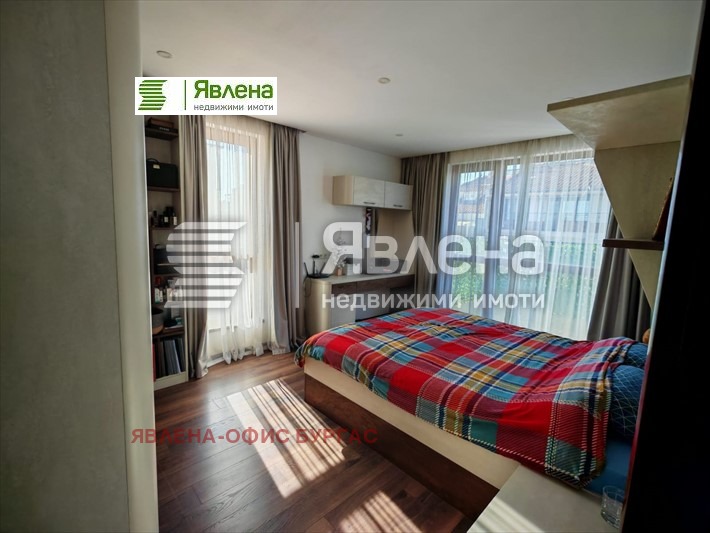 Продава МНОГОСТАЕН, гр. Бургас, Лазур, снимка 6 - Aпартаменти - 48073233