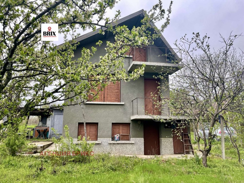 Продава  Вила, град Русе, в.з. 9-ти километър • 21 500 EUR • ID 54727393 — holmes.bg - [1] 