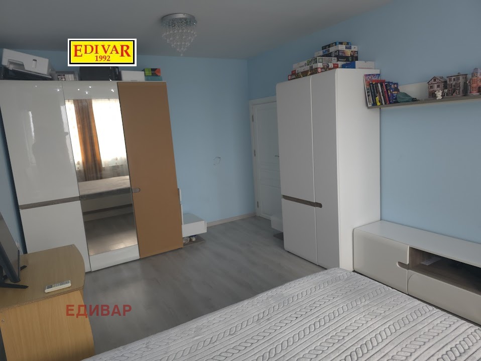 Продава 4-СТАЕН, гр. Генерал Тошево, област Добрич, снимка 4 - Апартаменти - 56072136