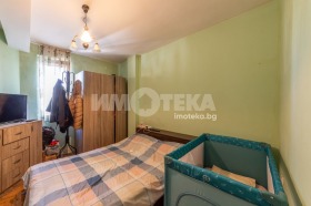 2 bedroom Kolhozen pazar, Varna 10